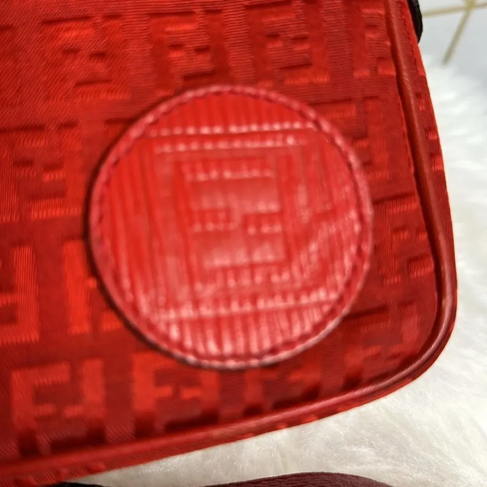 💯Authentic Fendi Crossbody Bag🍀 - Picture 9 of 15